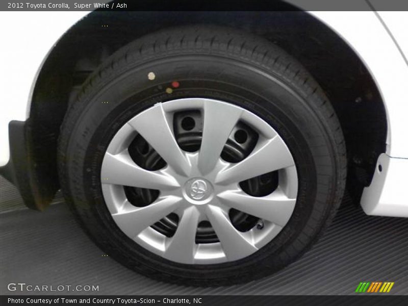 Super White / Ash 2012 Toyota Corolla