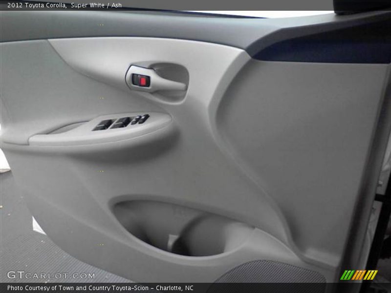 Super White / Ash 2012 Toyota Corolla