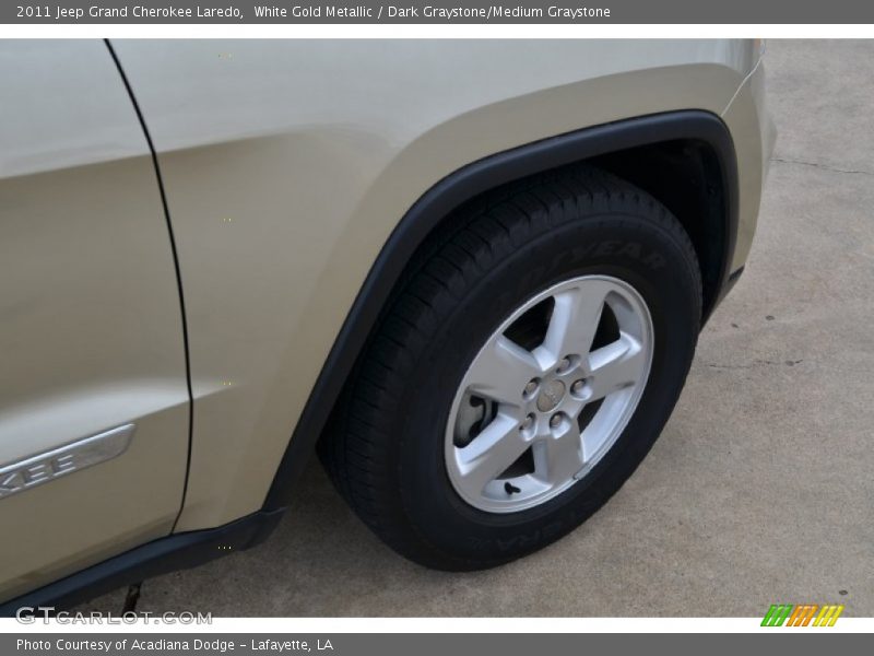 White Gold Metallic / Dark Graystone/Medium Graystone 2011 Jeep Grand Cherokee Laredo