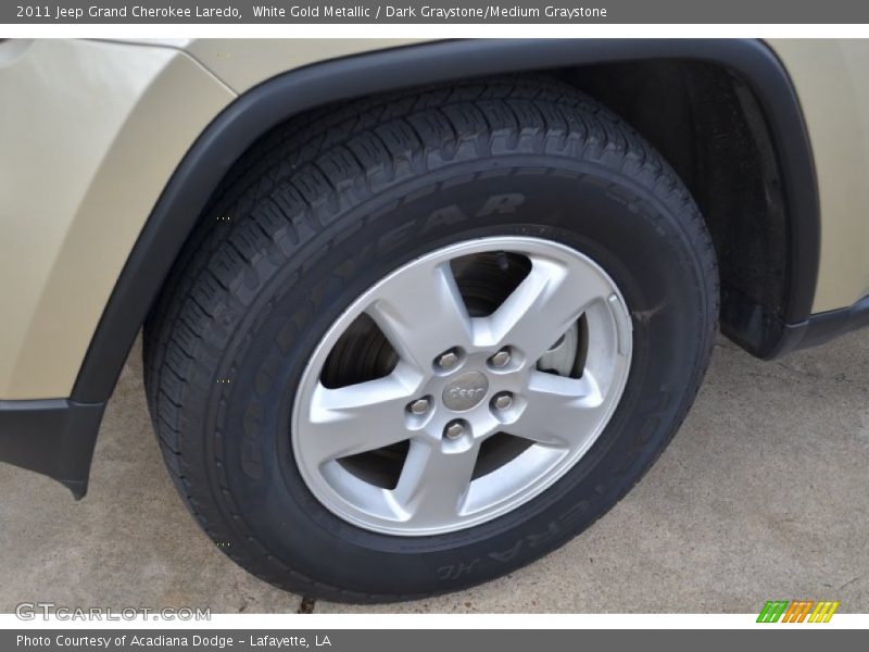 White Gold Metallic / Dark Graystone/Medium Graystone 2011 Jeep Grand Cherokee Laredo