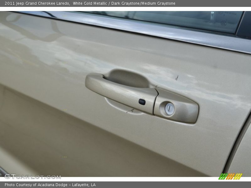 White Gold Metallic / Dark Graystone/Medium Graystone 2011 Jeep Grand Cherokee Laredo