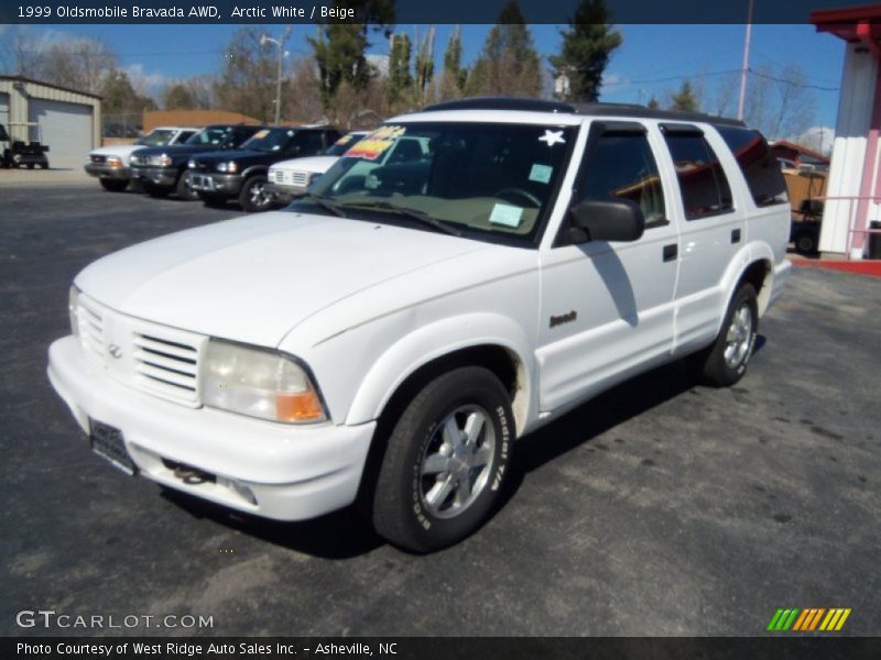 Arctic White / Beige 1999 Oldsmobile Bravada AWD