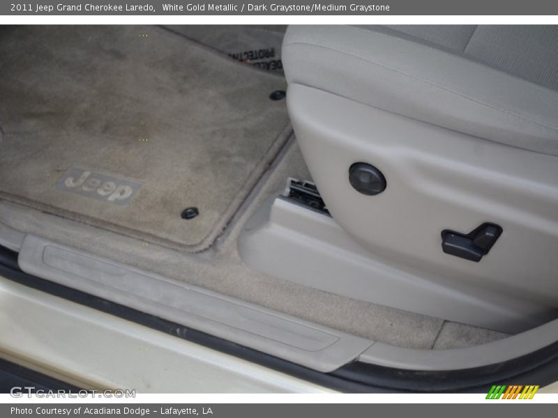 White Gold Metallic / Dark Graystone/Medium Graystone 2011 Jeep Grand Cherokee Laredo