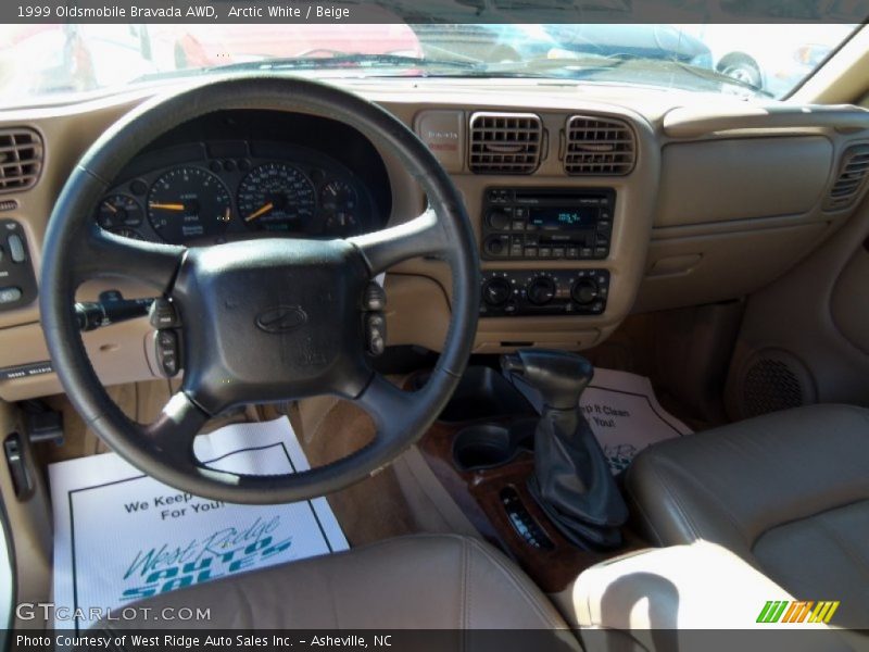 Arctic White / Beige 1999 Oldsmobile Bravada AWD