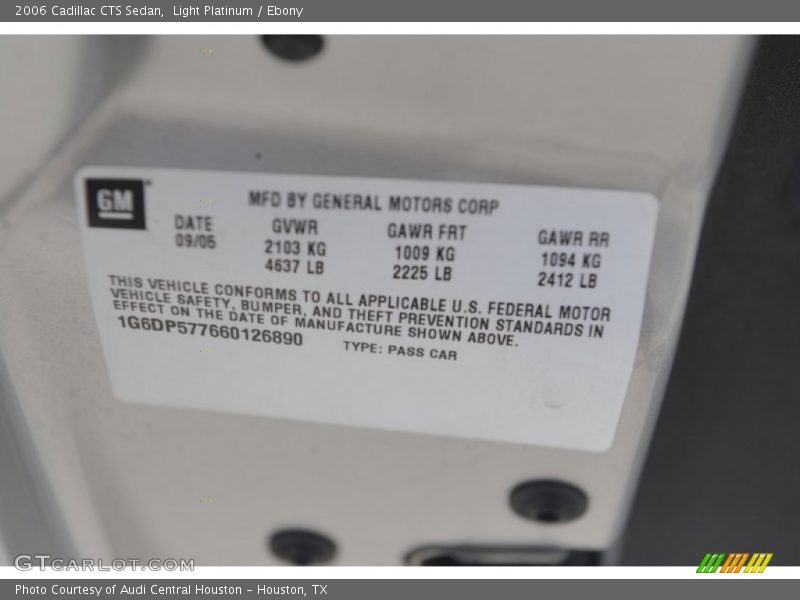 Light Platinum / Ebony 2006 Cadillac CTS Sedan