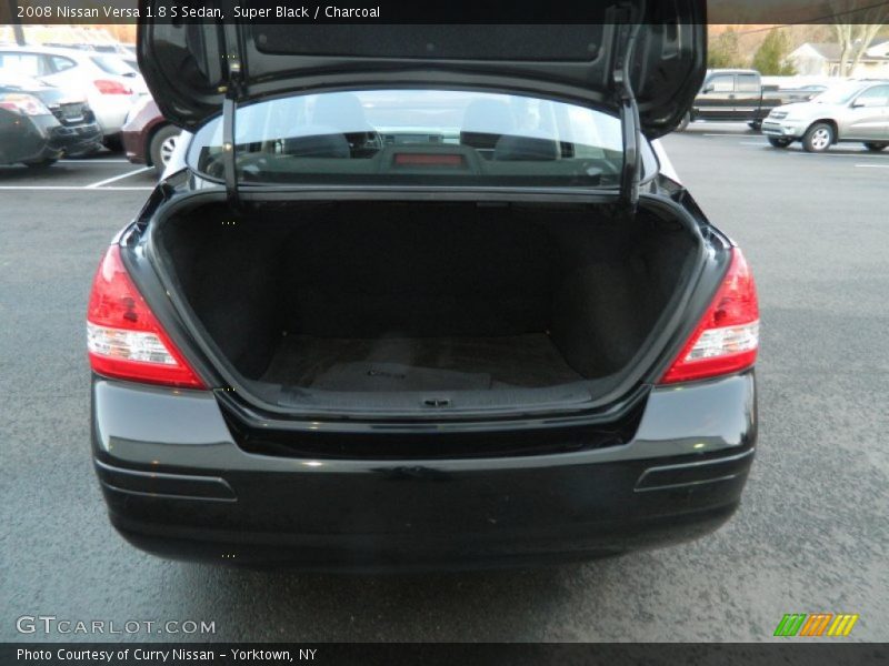Super Black / Charcoal 2008 Nissan Versa 1.8 S Sedan
