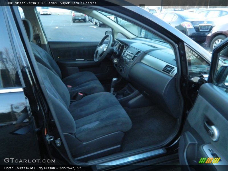 Super Black / Charcoal 2008 Nissan Versa 1.8 S Sedan