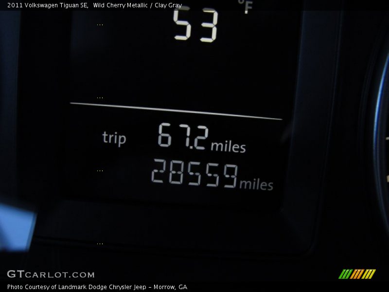 Wild Cherry Metallic / Clay Gray 2011 Volkswagen Tiguan SE