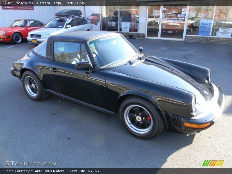 Front 3/4 View of 1986 911 Carrera Targa