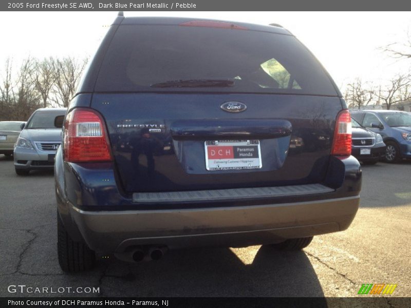 Dark Blue Pearl Metallic / Pebble 2005 Ford Freestyle SE AWD