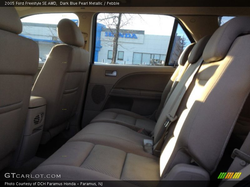 Dark Blue Pearl Metallic / Pebble 2005 Ford Freestyle SE AWD