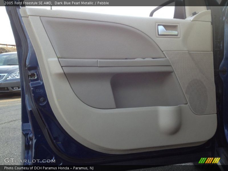 Dark Blue Pearl Metallic / Pebble 2005 Ford Freestyle SE AWD