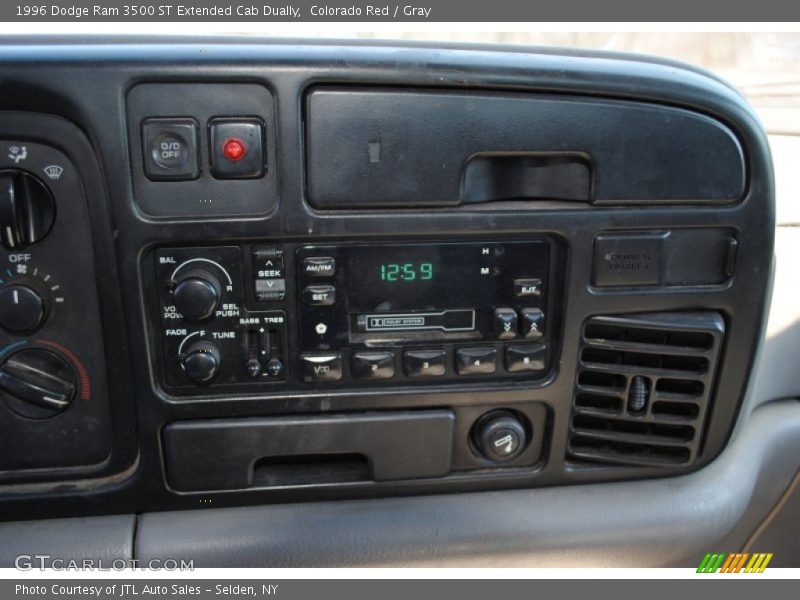 Controls of 1996 Ram 3500 ST Extended Cab Dually