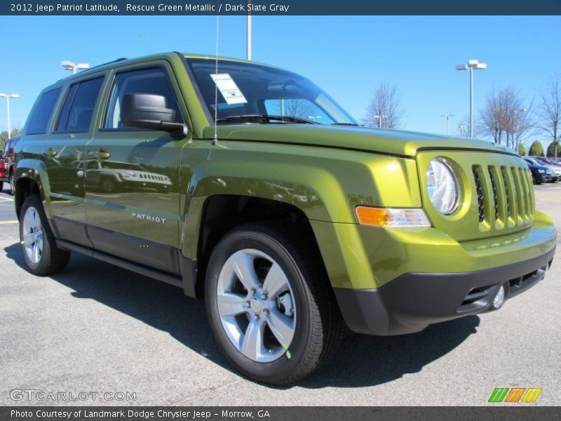 Front 3/4 View of 2012 Patriot Latitude