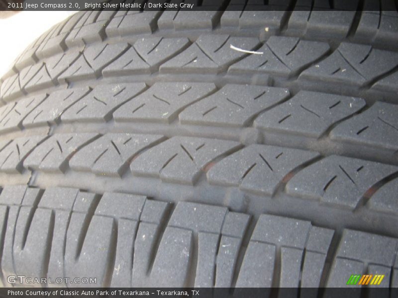 Bright Silver Metallic / Dark Slate Gray 2011 Jeep Compass 2.0