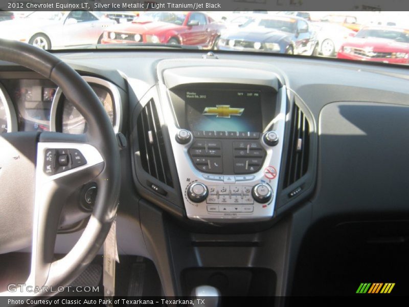 Silver Ice Metallic / Light Titanium/Jet Black 2012 Chevrolet Equinox LT