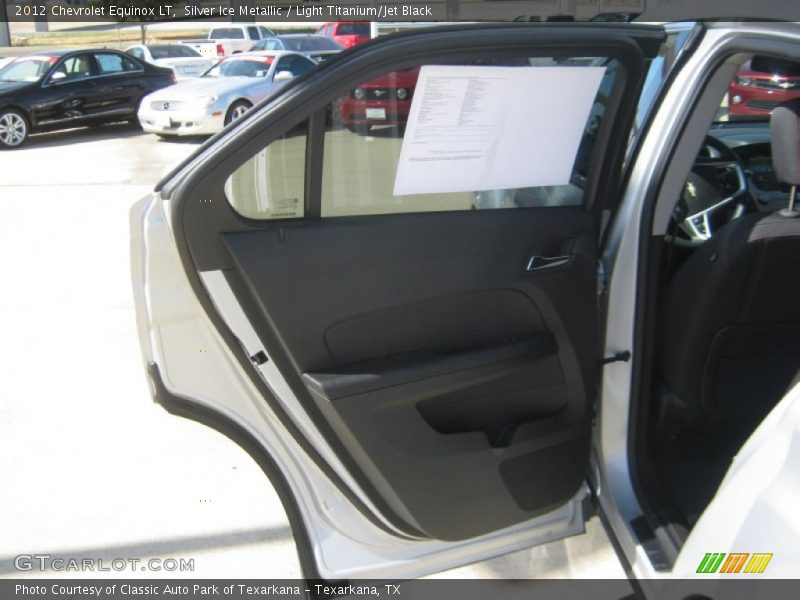 Silver Ice Metallic / Light Titanium/Jet Black 2012 Chevrolet Equinox LT