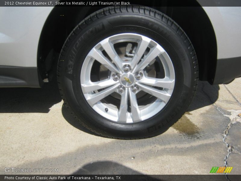 Silver Ice Metallic / Light Titanium/Jet Black 2012 Chevrolet Equinox LT