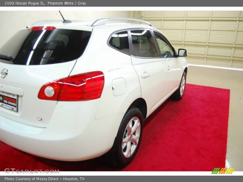 Phantom White / Gray 2009 Nissan Rogue SL