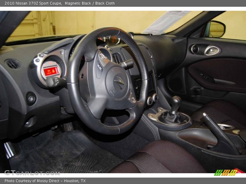 Magnetic Black / Black Cloth 2010 Nissan 370Z Sport Coupe
