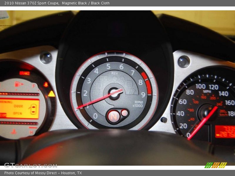 Magnetic Black / Black Cloth 2010 Nissan 370Z Sport Coupe