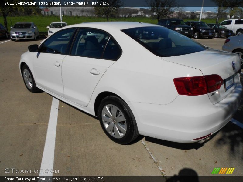 Candy White / Titan Black 2011 Volkswagen Jetta S Sedan