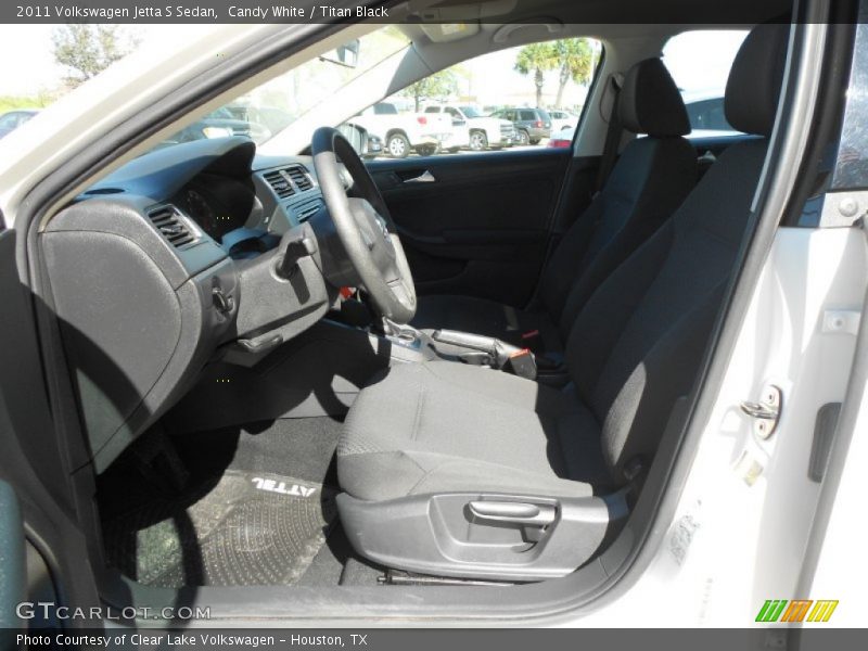 Candy White / Titan Black 2011 Volkswagen Jetta S Sedan