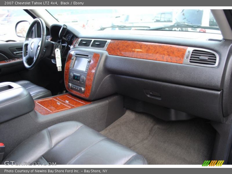 Black / Ebony 2007 Chevrolet Tahoe LTZ 4x4
