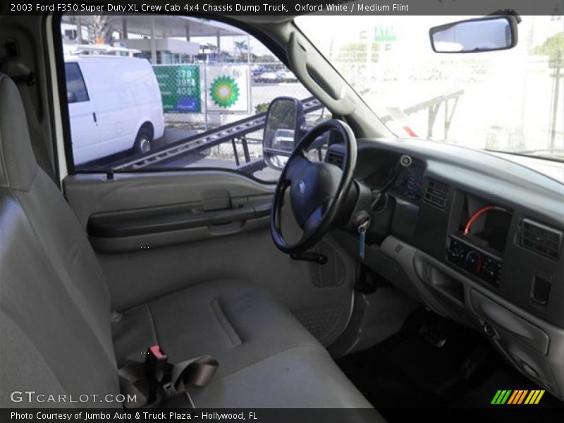 Oxford White / Medium Flint 2003 Ford F350 Super Duty XL Crew Cab 4x4 Chassis Dump Truck