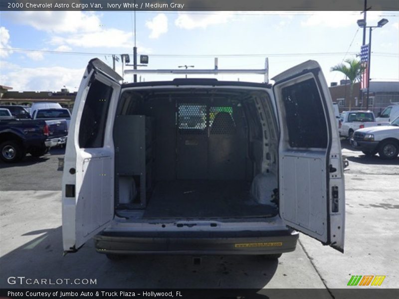 Ivory White / Medium Gray 2000 Chevrolet Astro Cargo Van