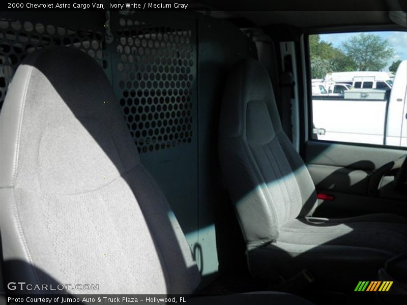 Ivory White / Medium Gray 2000 Chevrolet Astro Cargo Van