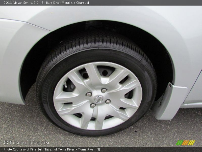 Brilliant Silver Metallic / Charcoal 2011 Nissan Sentra 2.0