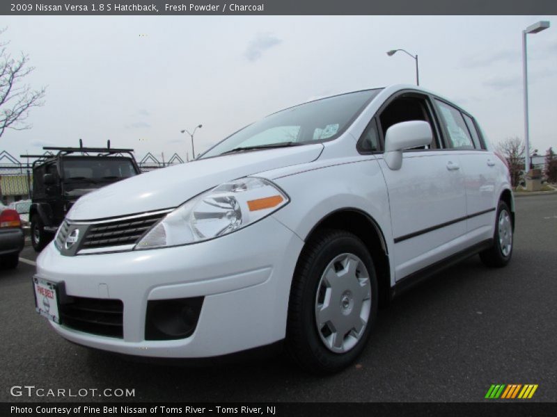 Fresh Powder / Charcoal 2009 Nissan Versa 1.8 S Hatchback