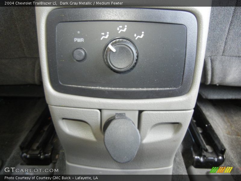 Dark Gray Metallic / Medium Pewter 2004 Chevrolet TrailBlazer LS