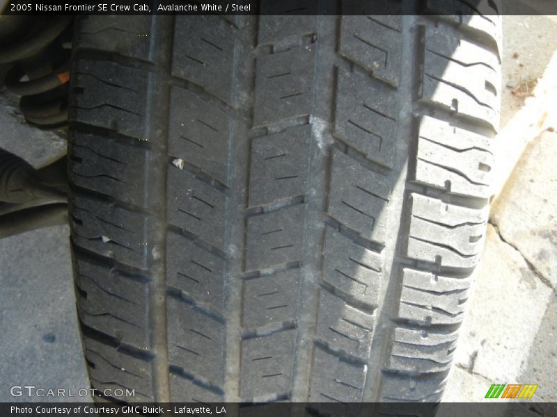 Avalanche White / Steel 2005 Nissan Frontier SE Crew Cab