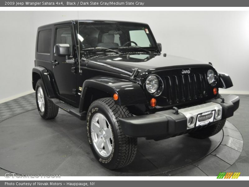 Front 3/4 View of 2009 Wrangler Sahara 4x4