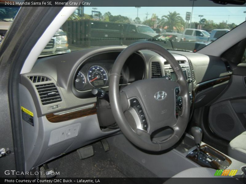 Mineral Gray / Gray 2011 Hyundai Santa Fe SE