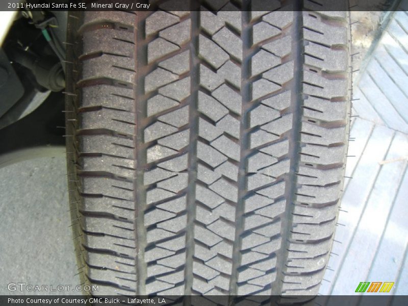 Mineral Gray / Gray 2011 Hyundai Santa Fe SE