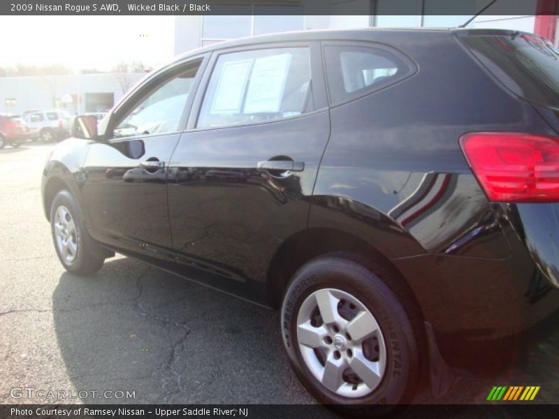Wicked Black / Black 2009 Nissan Rogue S AWD