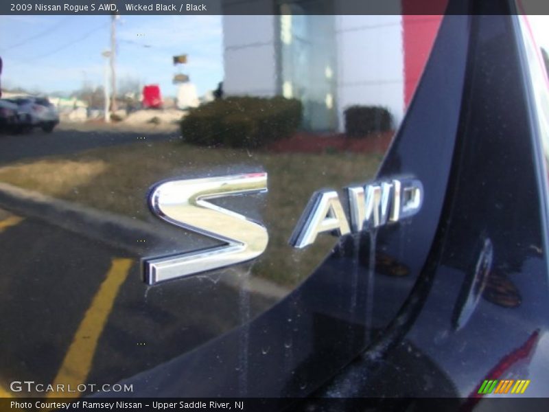 Wicked Black / Black 2009 Nissan Rogue S AWD