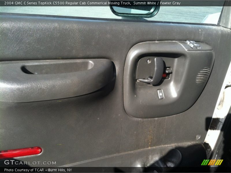 Summit White / Pewter Gray 2004 GMC C Series TopKick C5500 Regular Cab Commerical Moving Truck