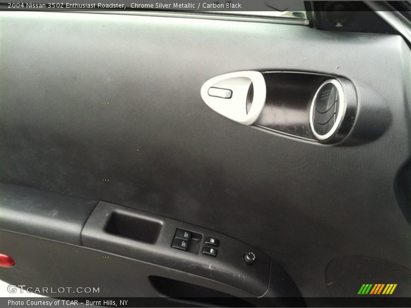 Chrome Silver Metallic / Carbon Black 2004 Nissan 350Z Enthusiast Roadster