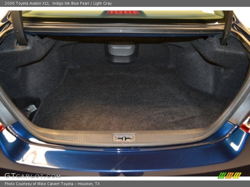 Indigo Ink Blue Pearl / Light Gray 2006 Toyota Avalon XLS