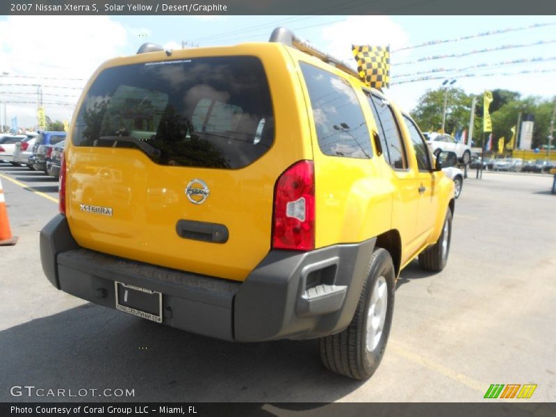 Solar Yellow / Desert/Graphite 2007 Nissan Xterra S
