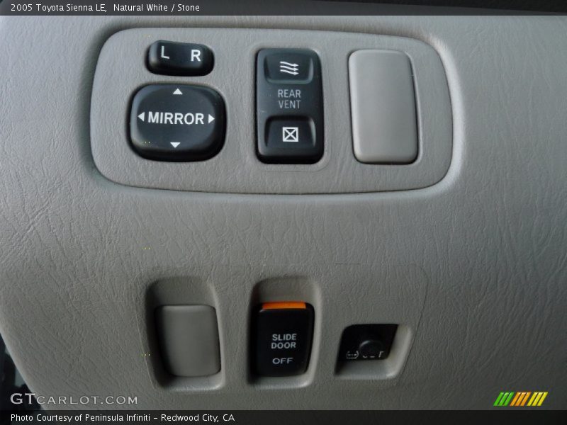 Natural White / Stone 2005 Toyota Sienna LE
