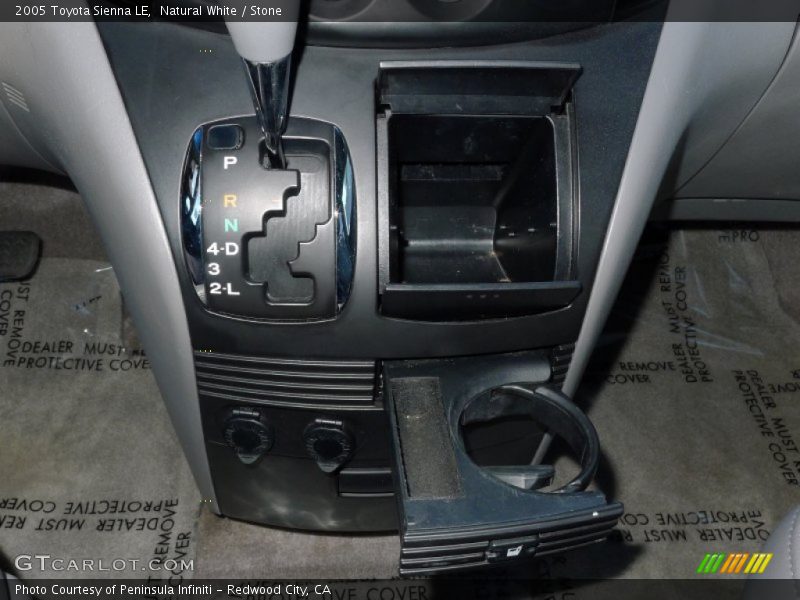 Natural White / Stone 2005 Toyota Sienna LE