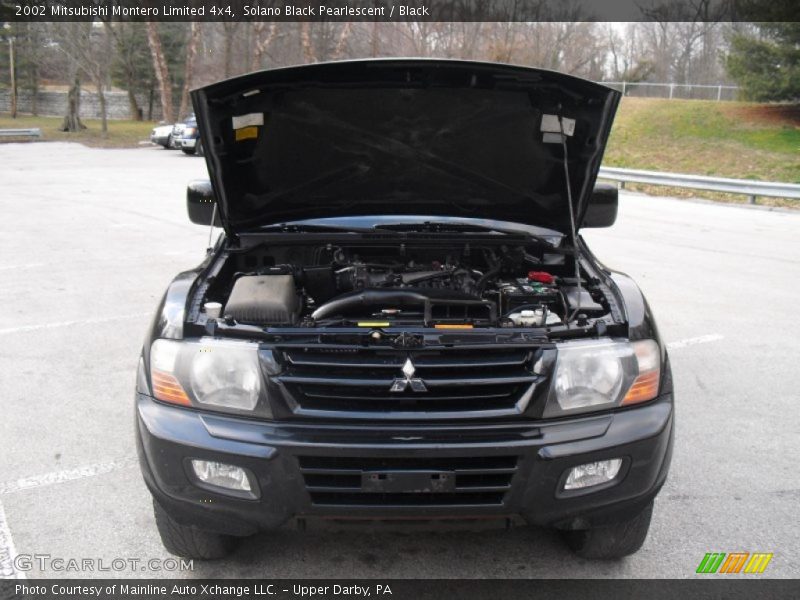 Solano Black Pearlescent / Black 2002 Mitsubishi Montero Limited 4x4