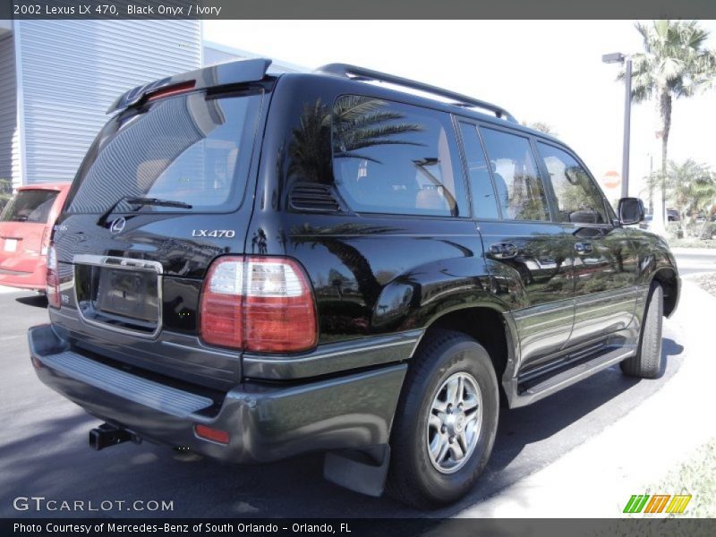 Black Onyx / Ivory 2002 Lexus LX 470