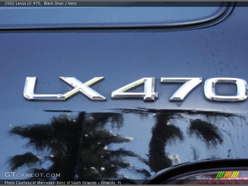 Black Onyx / Ivory 2002 Lexus LX 470