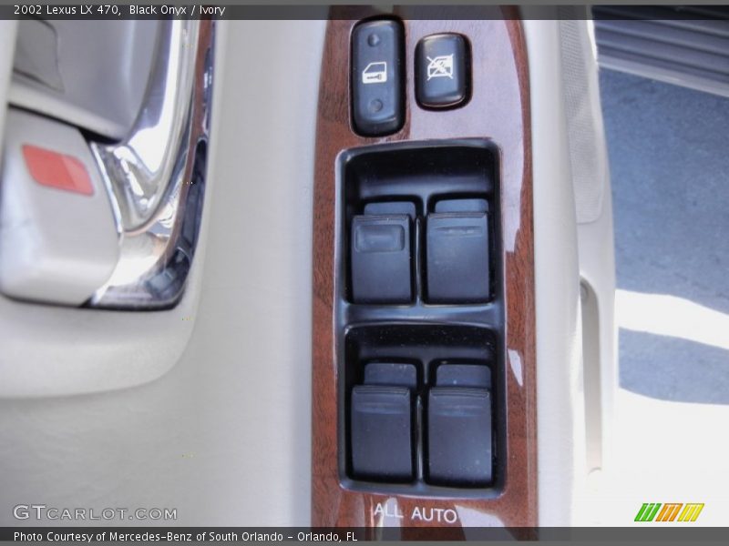 Black Onyx / Ivory 2002 Lexus LX 470